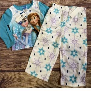 Girls size 3T Disney frozen pajamas new tags!